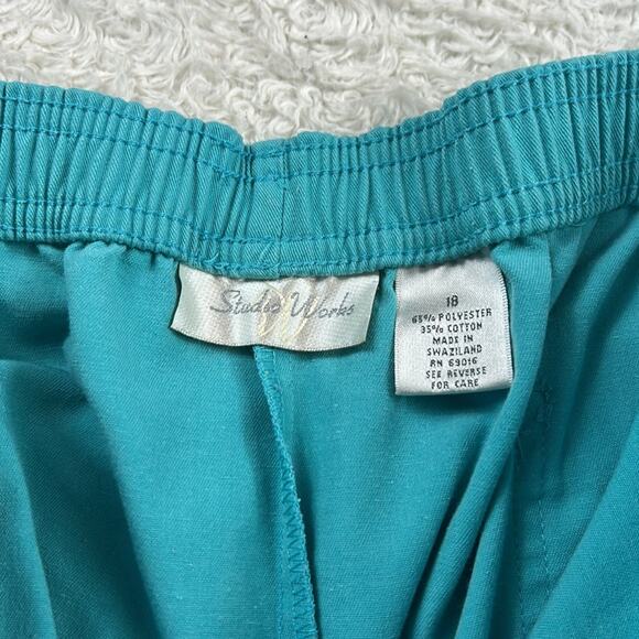 Bundle lot of 2 90s or y2k Studio Works blue and green shorts, size 18 - Picture 8 of 13